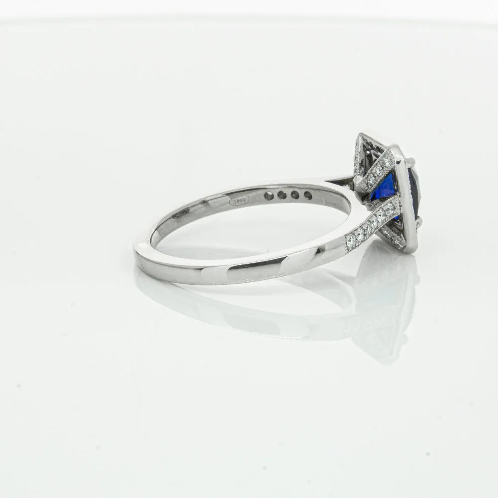 18ct White Gold Sapphire & Diamond Aria Ring