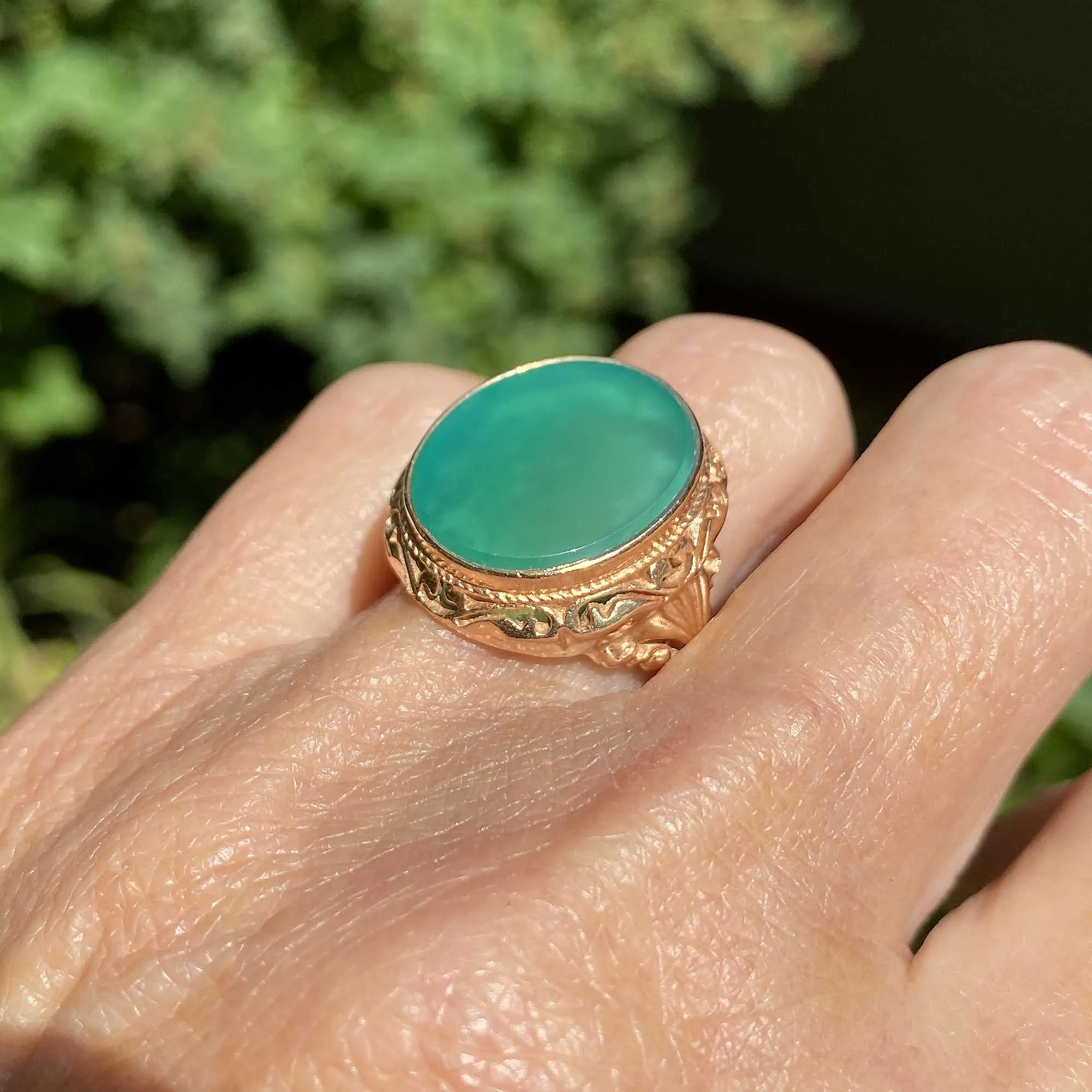 DEPOSIT Bold 14K Gold Cabochon Green Chrysoprase Ring