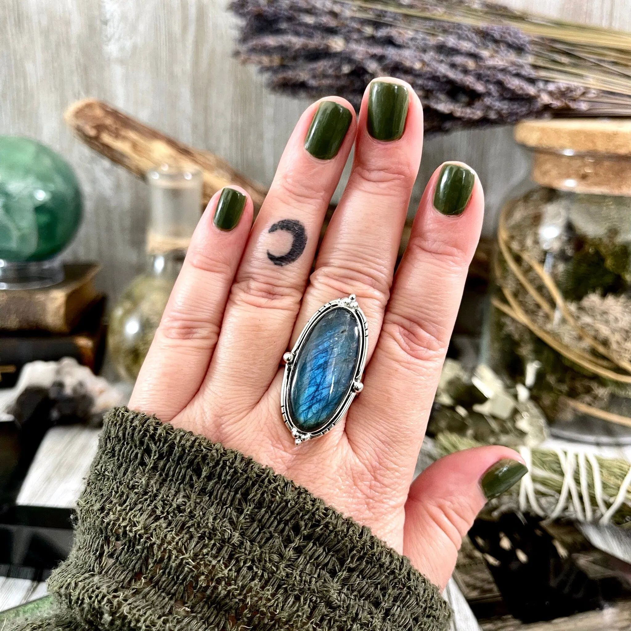 Labradorite Oval Crystal Statement Ring in Sterling Silver - Designed by FOXLARK Collection Adjustable to Size 6 7 8 9 | Blue Stone