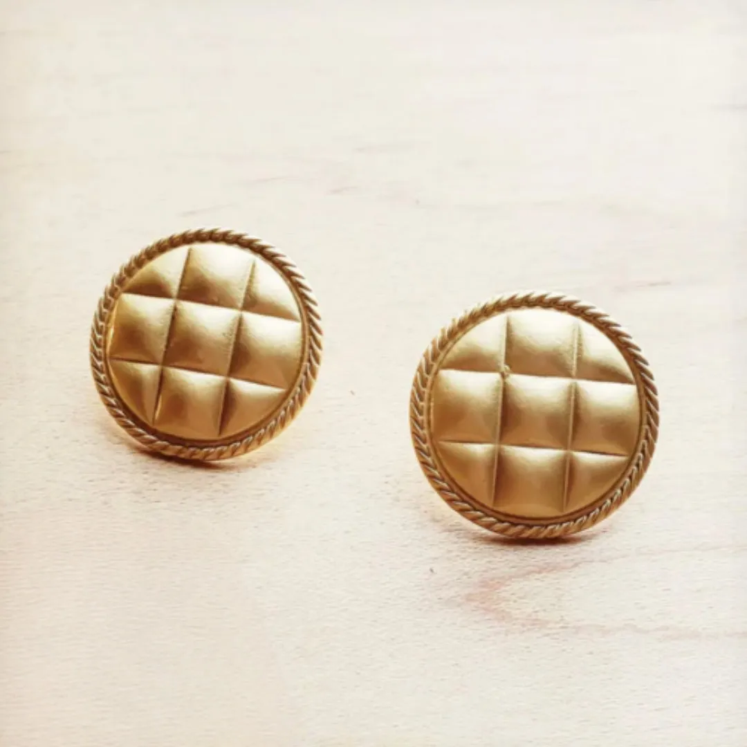 MATTE GOLD WOVEN PATTERN EARRINGS