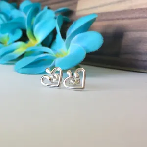 Open Heart Studs - SE1823