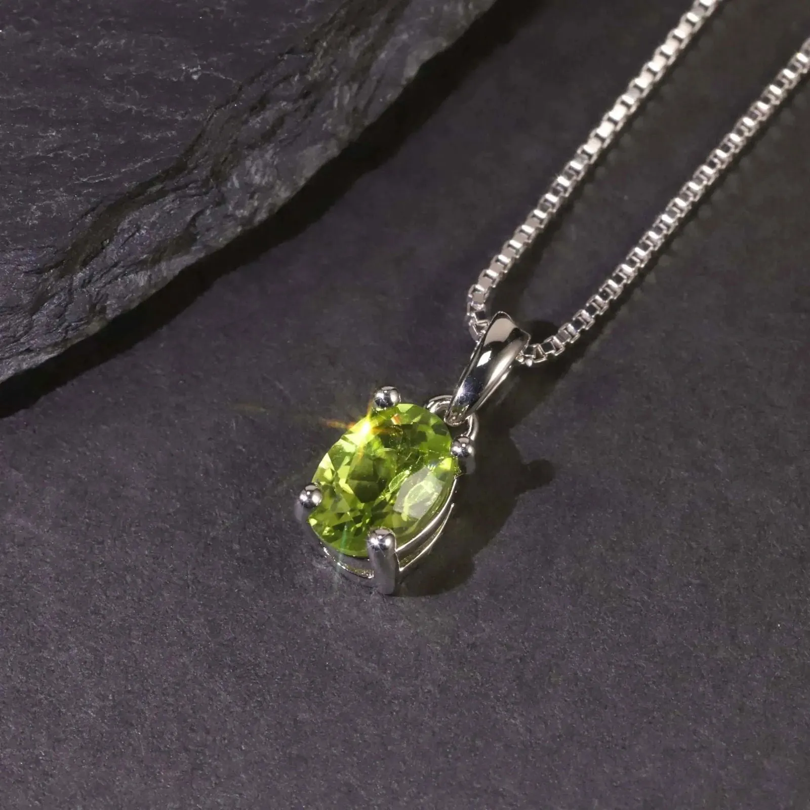 Oval Shape Pendant - Silver Peridot Necklace - Irosk ®