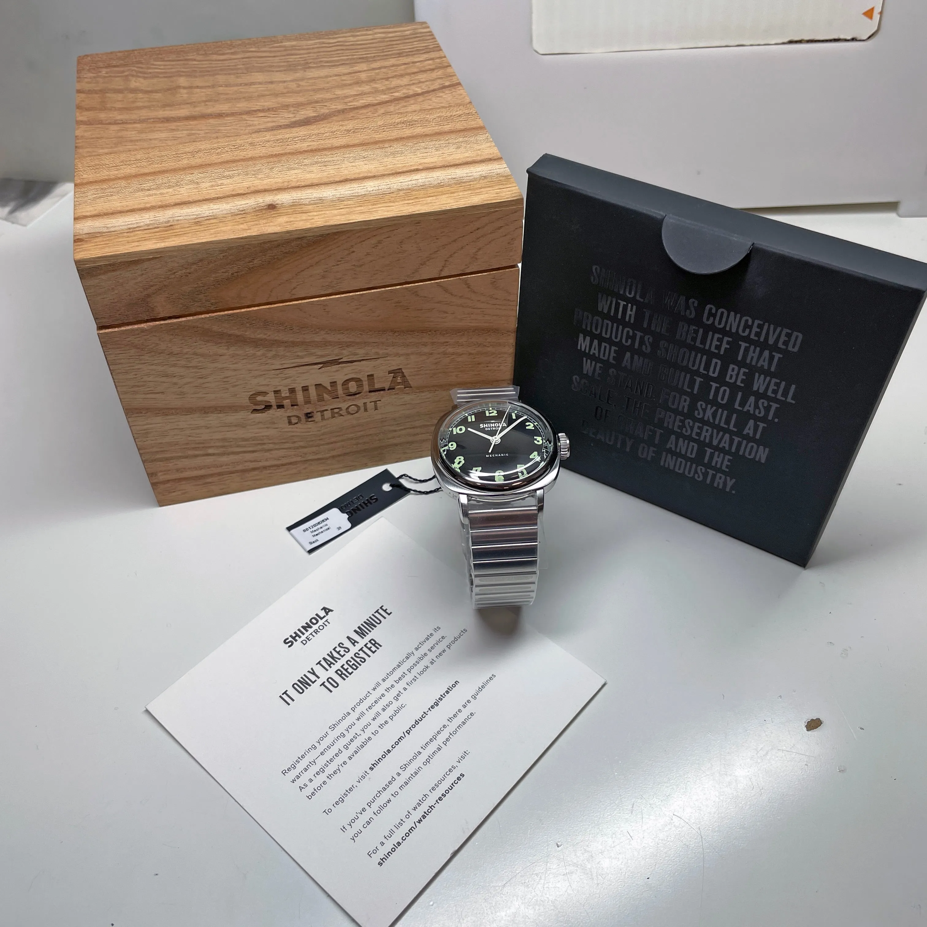 Shinola 39mm The Mechanic Watch Black Dial Steel Bracelet S0120282834