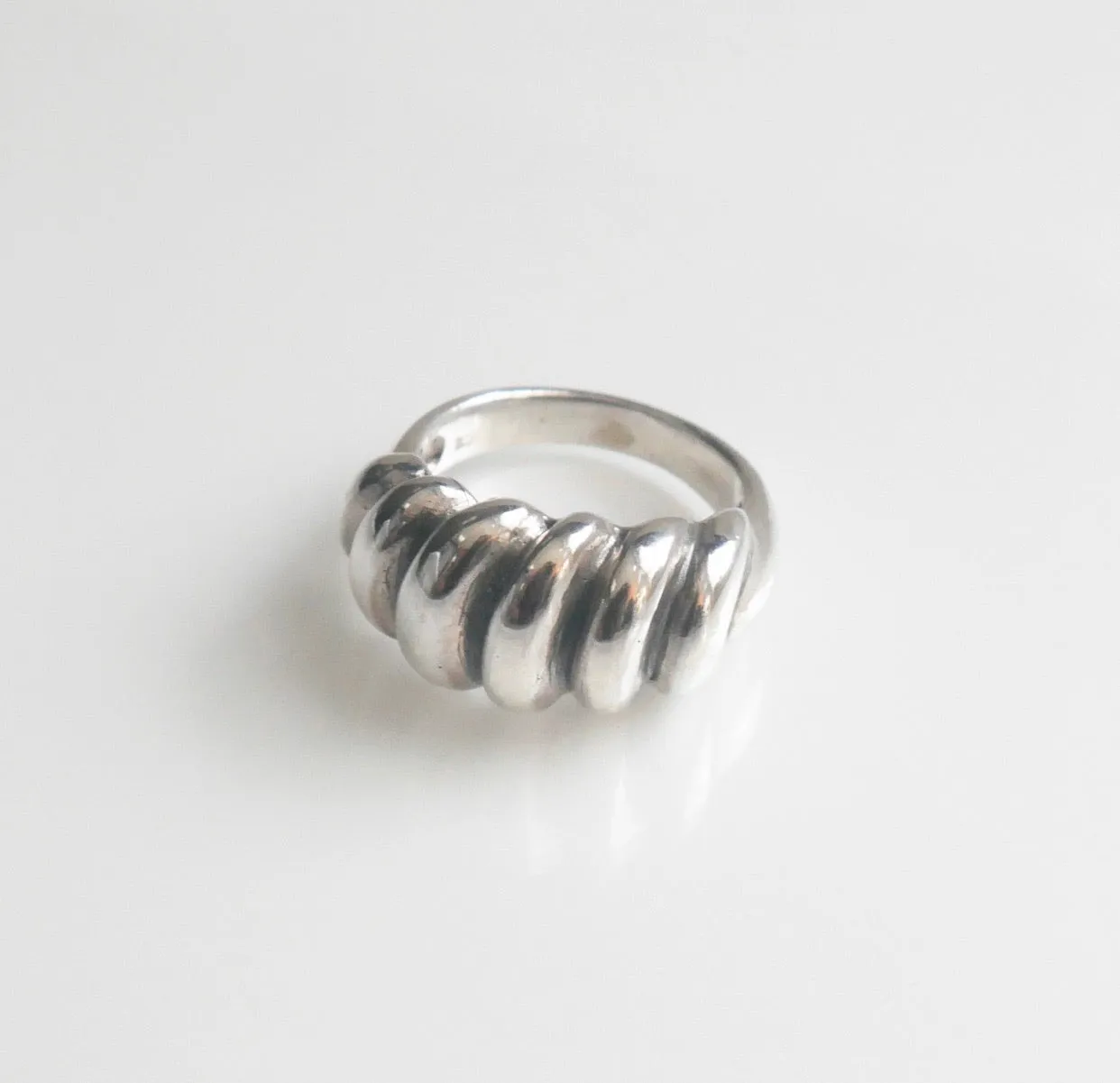 Statement Croissant Shell .925 Sterling Silver Waterproof Hypo-allergenic Ring