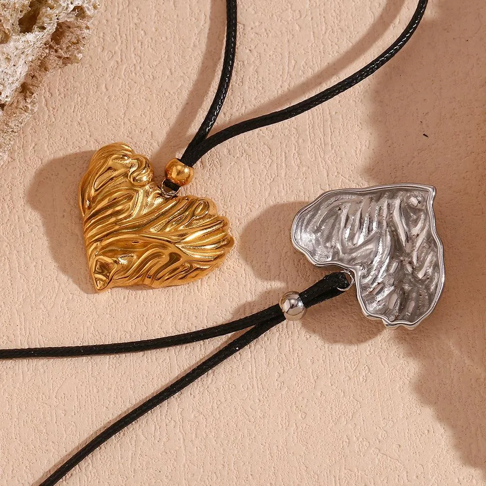 Trendy Heart-Shaped Stainless Steel Pendant Necklace – Tarnish-Free and Hypoallergenic