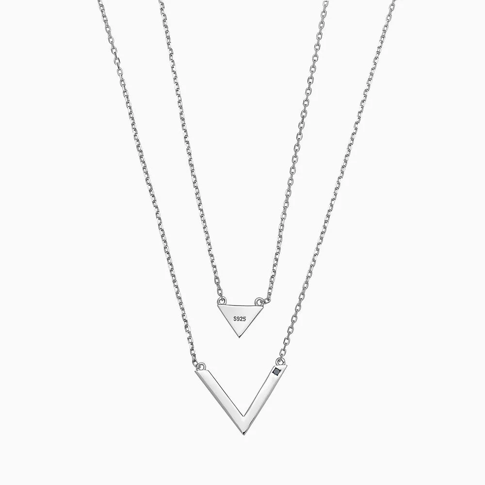 TRIANGLE BLACK DIAMOND V WHITE NECKLACE